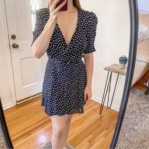 Reformation Lucky Wrap Dress Navy Blue Daisy L - Picture 8 of 8